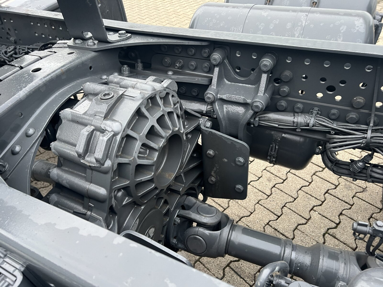 Mercedes-Benz Arocs 3340/46 A 6x6 Arocs 3340/46 A 6x6, Grounder - Camión volquete: foto 3 Mercedes-Benz Arocs 3340/46 A 6x6 Arocs 3340/46 A 6x6, Grounder - Camión volquete: foto 3