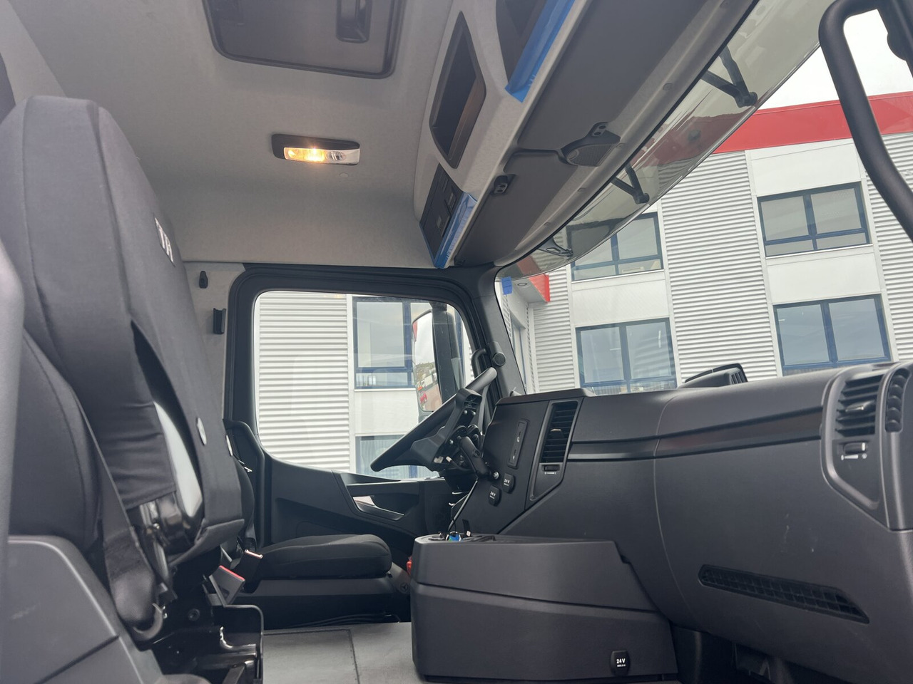 Camión multibasculante Mercedes-Benz Arocs 4142/48 8x4/4 Arocs 4142/48  8x4/4, Grounder, Meiller RS26 62-K, Funk: foto 6