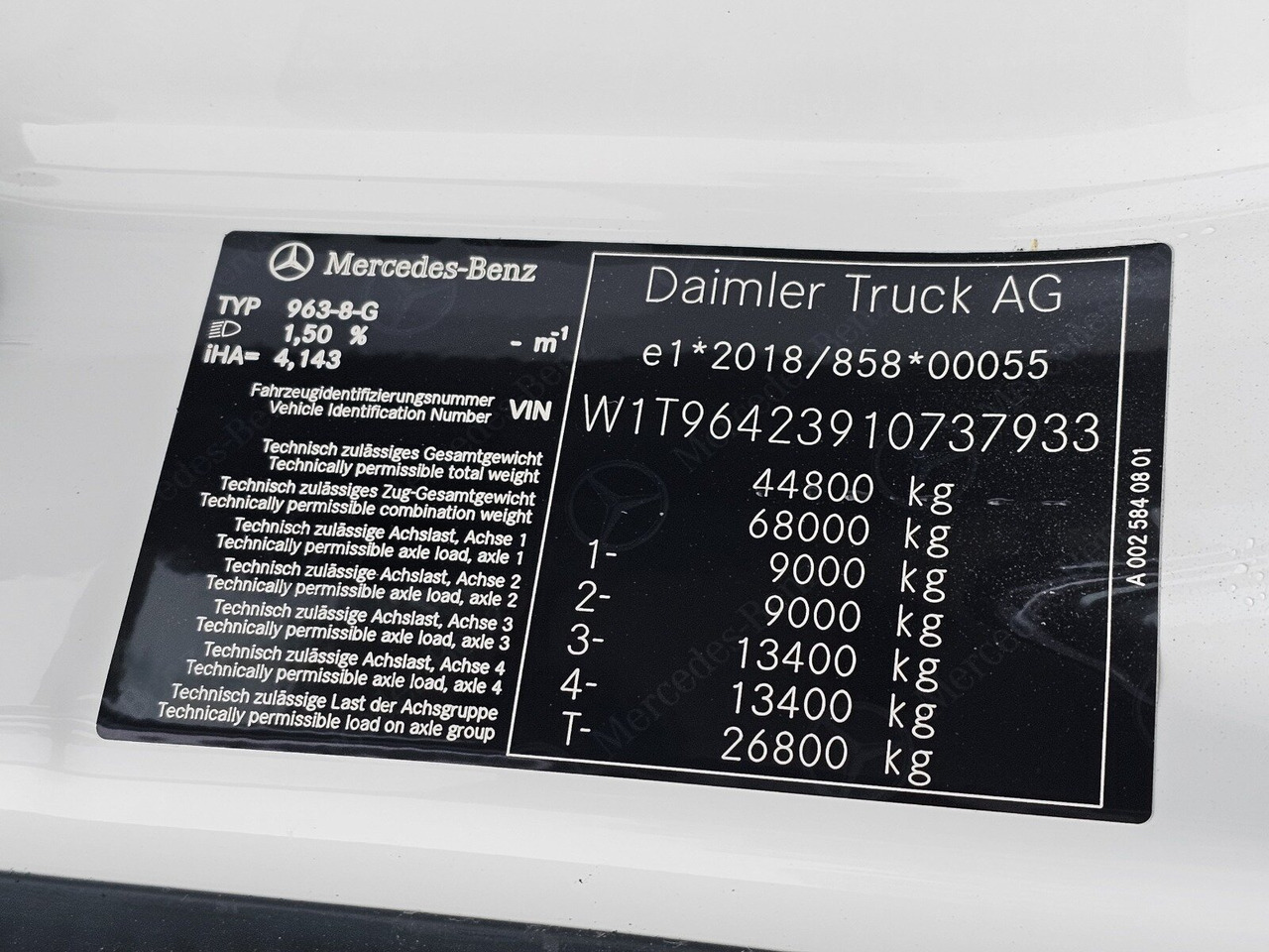 Mercedes-Benz Arocs 4151 AK 8x8/4 Arocs 4151 AK 8x8/4, Retarder, Navi, MultimediaCockpit, Grounder - Camión chasis: foto 2 Mercedes-Benz Arocs 4151 AK 8x8/4 Arocs 4151 AK 8x8/4, Retarder, Navi, MultimediaCockpit, Grounder - Camión chasis: foto 2