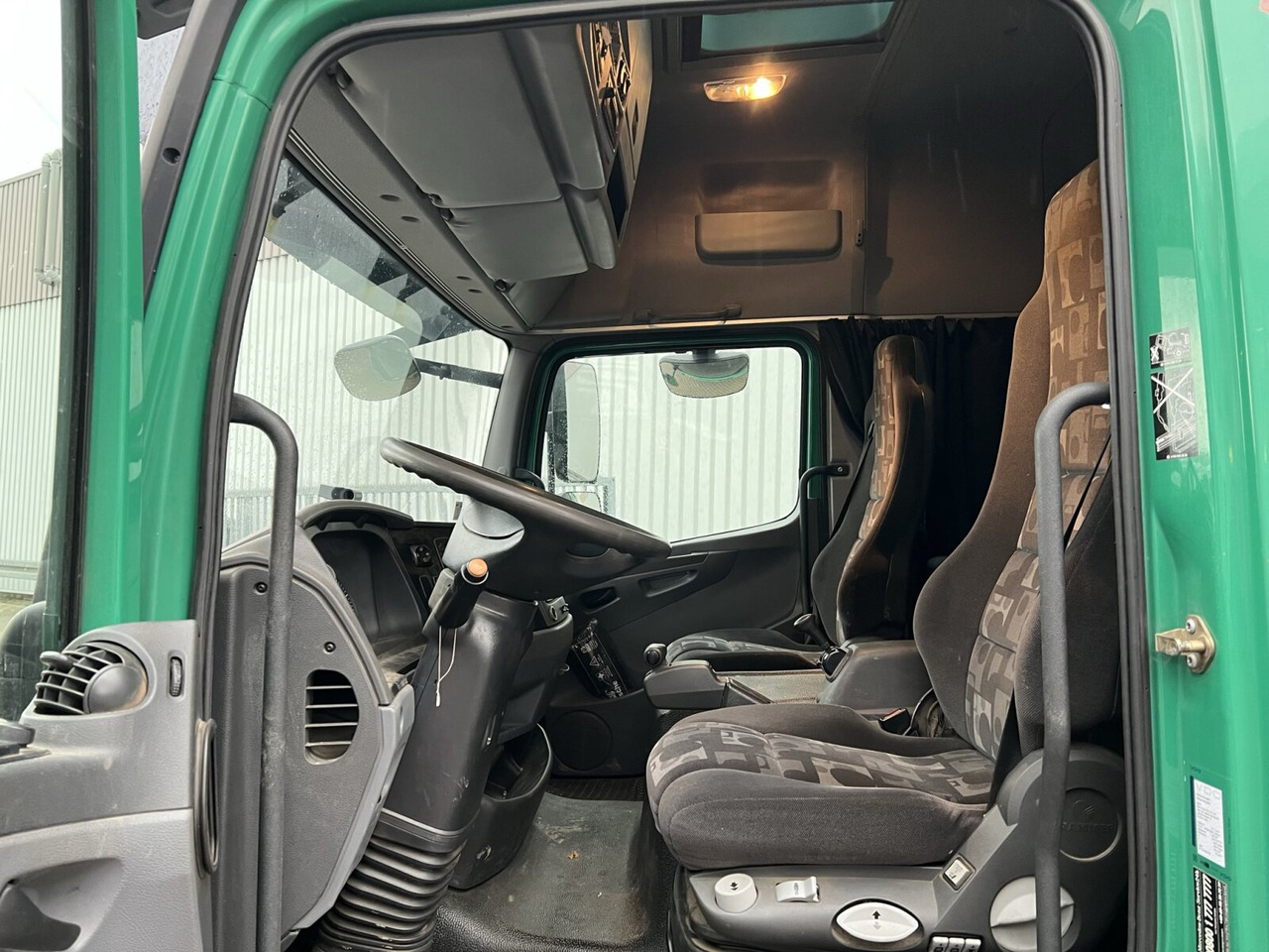 Mercedes-Benz Atego 1018 L 4x2 Atego 1018 L 4x2 mit MBB LBW - Camión caja cerrada: foto 4 Mercedes-Benz Atego 1018 L 4x2 Atego 1018 L 4x2 mit MBB LBW - Camión caja cerrada: foto 4
