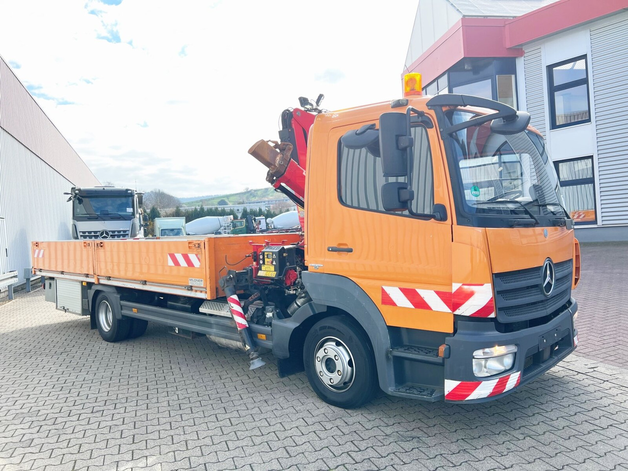 Camión grúa, Camión caja abierta Mercedes-Benz Atego 1023 L 4x2 Atego 1023 L 4x2 mit Kran Fassi F85B.0.21: foto 8