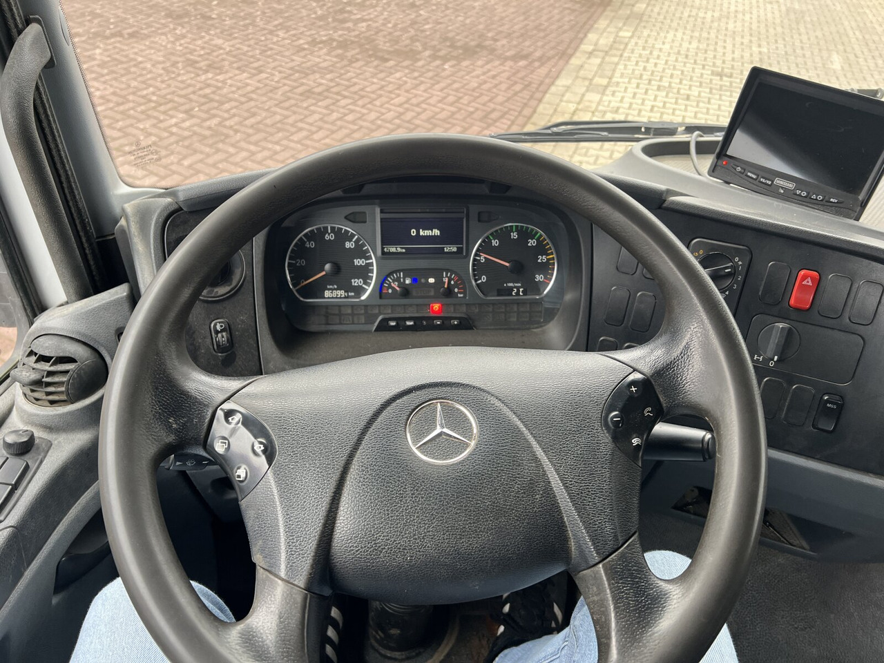 Mercedes-Benz Atego 1222 K 4x2 Atego 1222 K 4x2, 2x AHK - Camión volquete: foto 3 Mercedes-Benz Atego 1222 K 4x2 Atego 1222 K 4x2, 2x AHK - Camión volquete: foto 3