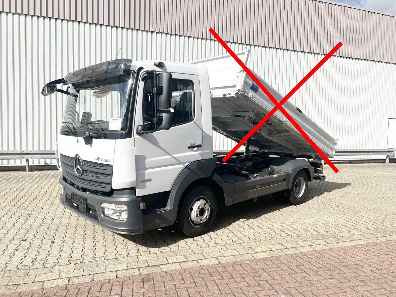 Mercedes-Benz Atego 818 K 4x2 Atego 818 K 4x2, 2x AHK, 5x VORHANDEN! - Camión chasis: foto 1 Mercedes-Benz Atego 818 K 4x2 Atego 818 K 4x2, 2x AHK, 5x VORHANDEN! - Camión chasis: foto 1