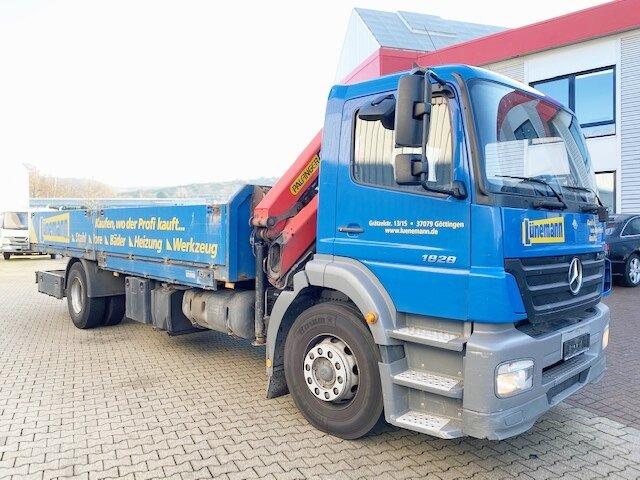 Leasing de Mercedes-Benz Axor 1828 L 4x2 Axor 1828 L 4x2 mit Kran Palfinger PK 9501, Funk Mercedes-Benz Axor 1828 L 4x2 Axor 1828 L 4x2 mit Kran Palfinger PK 9501, Funk: foto 7