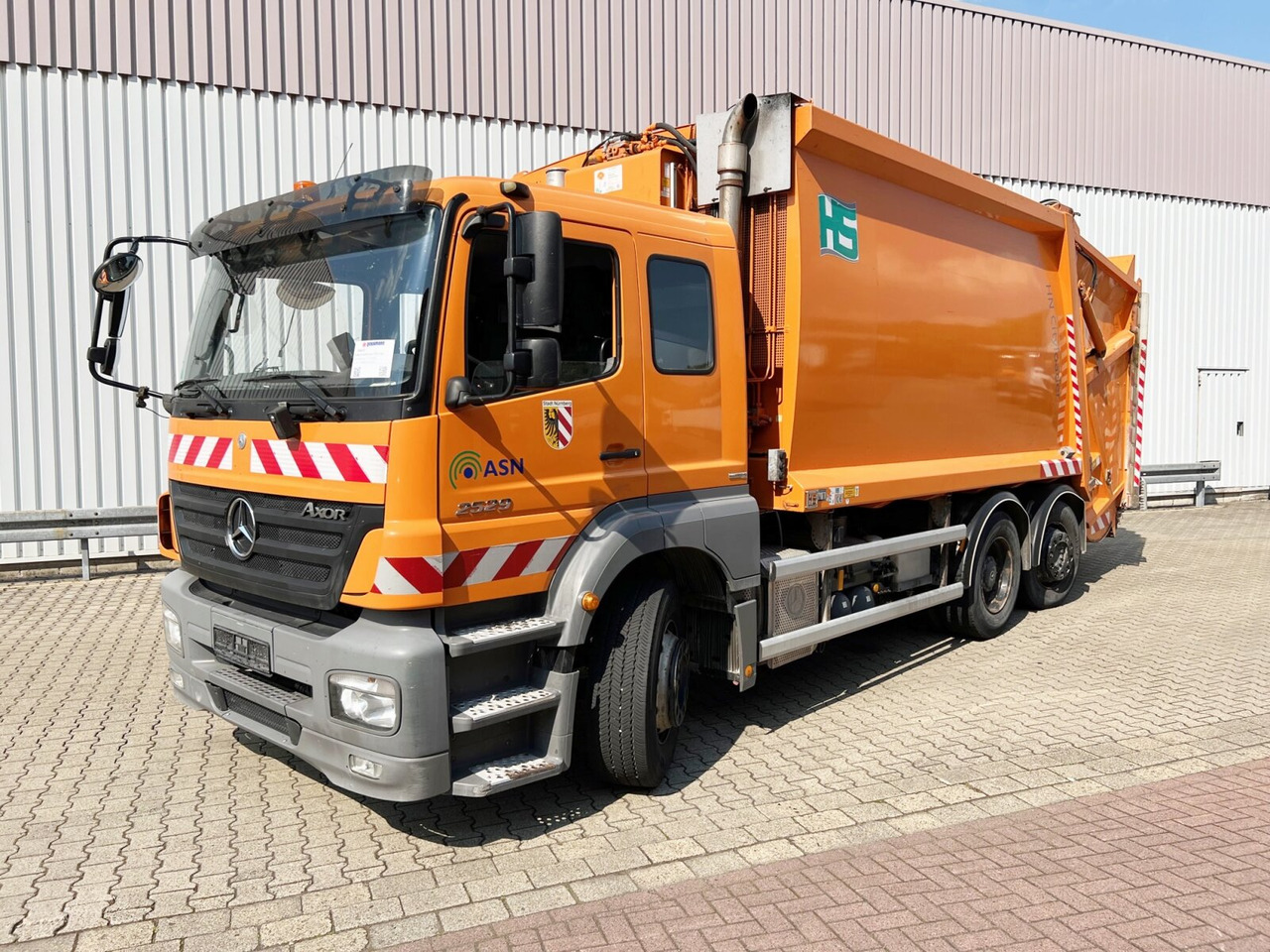Mercedes-Benz Axor 2529 L 6x2 Axor 2529 L 6x2, Lenkachse, HN-Cityloader, Zöller-Schüttung - Camión de basura: foto 1 Mercedes-Benz Axor 2529 L 6x2 Axor 2529 L 6x2, Lenkachse, HN-Cityloader, Zöller-Schüttung - Camión de basura: foto 1