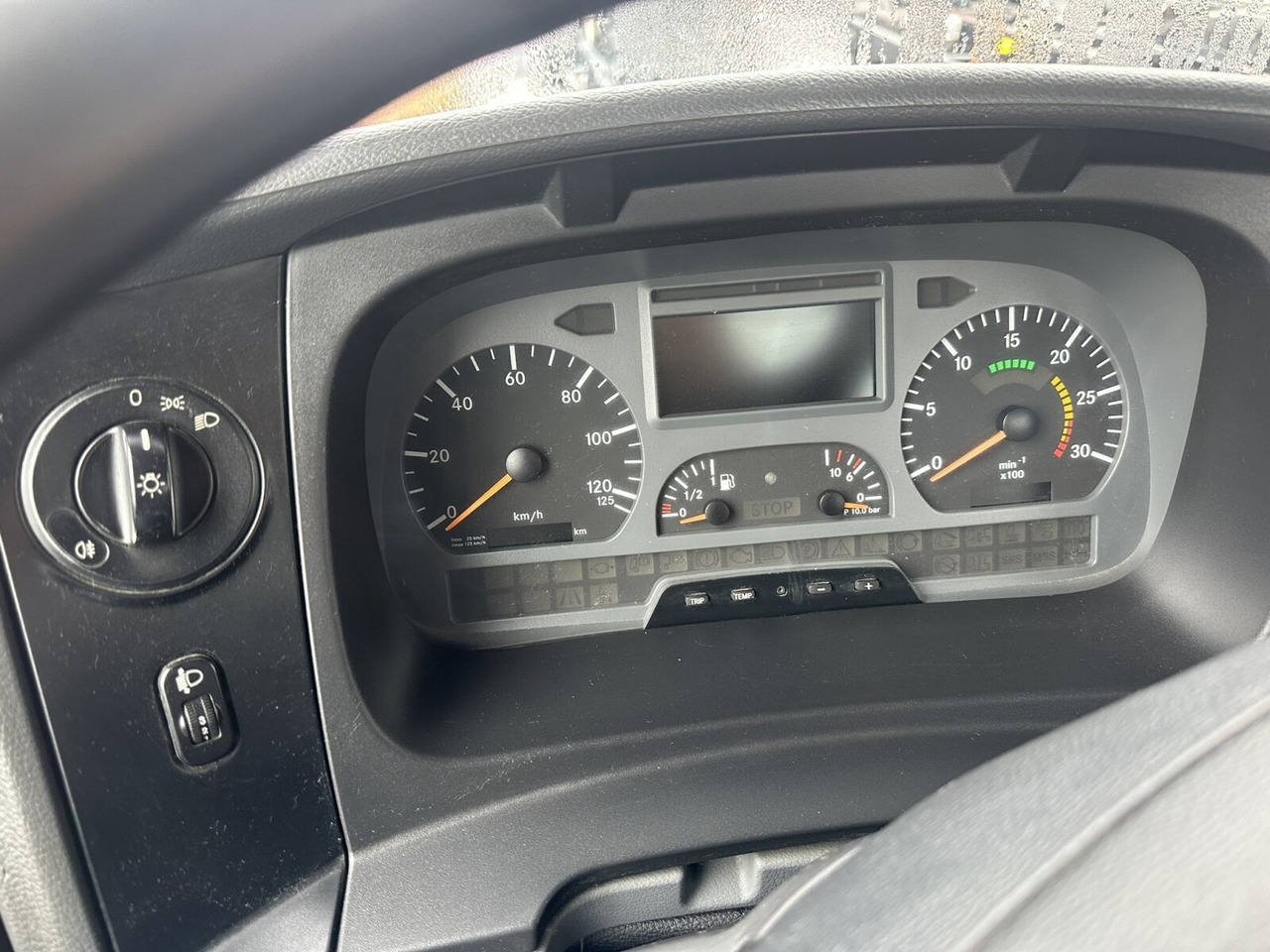 Leasing de Mercedes-Benz Axor 2629 K 6x4 Axor 2629 K 6x4, PTO, Steel, Manual, 6-Zylinder Mercedes-Benz Axor 2629 K 6x4 Axor 2629 K 6x4, PTO, Steel, Manual, 6-Zylinder: foto 6 Leasing de Mercedes-Benz Axor 2629 K 6x4 Axor 2629 K 6x4, PTO, Steel, Manual, 6-Zylinder Mercedes-Benz Axor 2629 K 6x4 Axor 2629 K 6x4, PTO, Steel, Manual, 6-Zylinder: foto 6