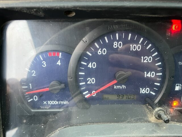 Mitsubishi Canter Fuso 7C15D 4x2 Canter Fuso 7C15D 4x2 - Camión volquete: foto 4 Mitsubishi Canter Fuso 7C15D 4x2 Canter Fuso 7C15D 4x2 - Camión volquete: foto 4