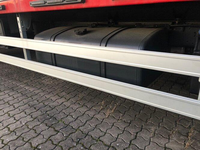 Camión caja cerrada Renault Midlum 220 DXi 4x2: foto 6