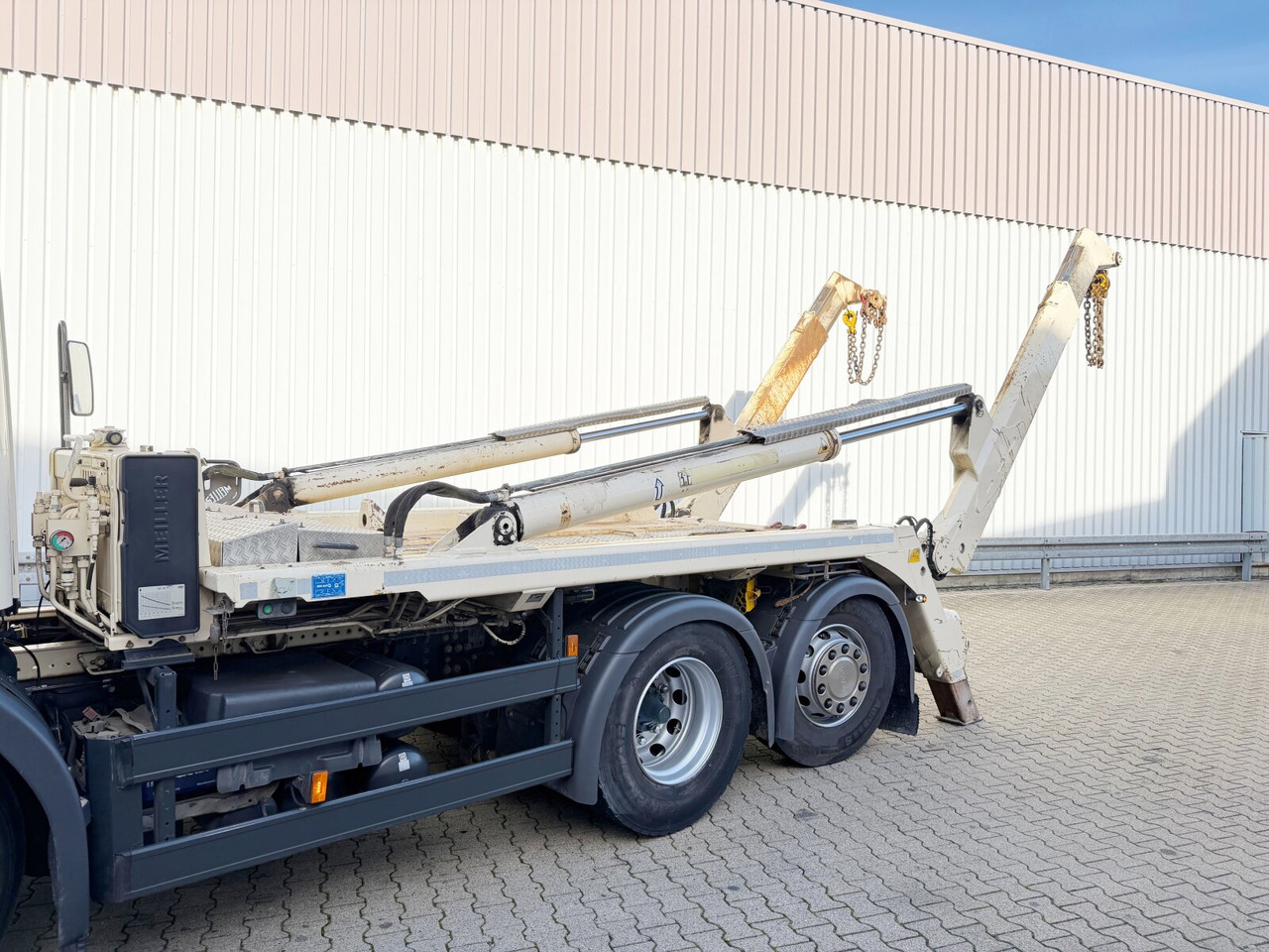 Leasing de Scania P 320/400 6x2-4 P 320/400 6x2-4, Lenk-/Liftachse, Tele-Absetzanlage, Funk Scania P 320/400 6x2-4 P 320/400 6x2-4, Lenk-/Liftachse, Tele-Absetzanlage, Funk: foto 15 Leasing de Scania P 320/400 6x2-4 P 320/400 6x2-4, Lenk-/Liftachse, Tele-Absetzanlage, Funk Scania P 320/400 6x2-4 P 320/400 6x2-4, Lenk-/Liftachse, Tele-Absetzanlage, Funk: foto 15