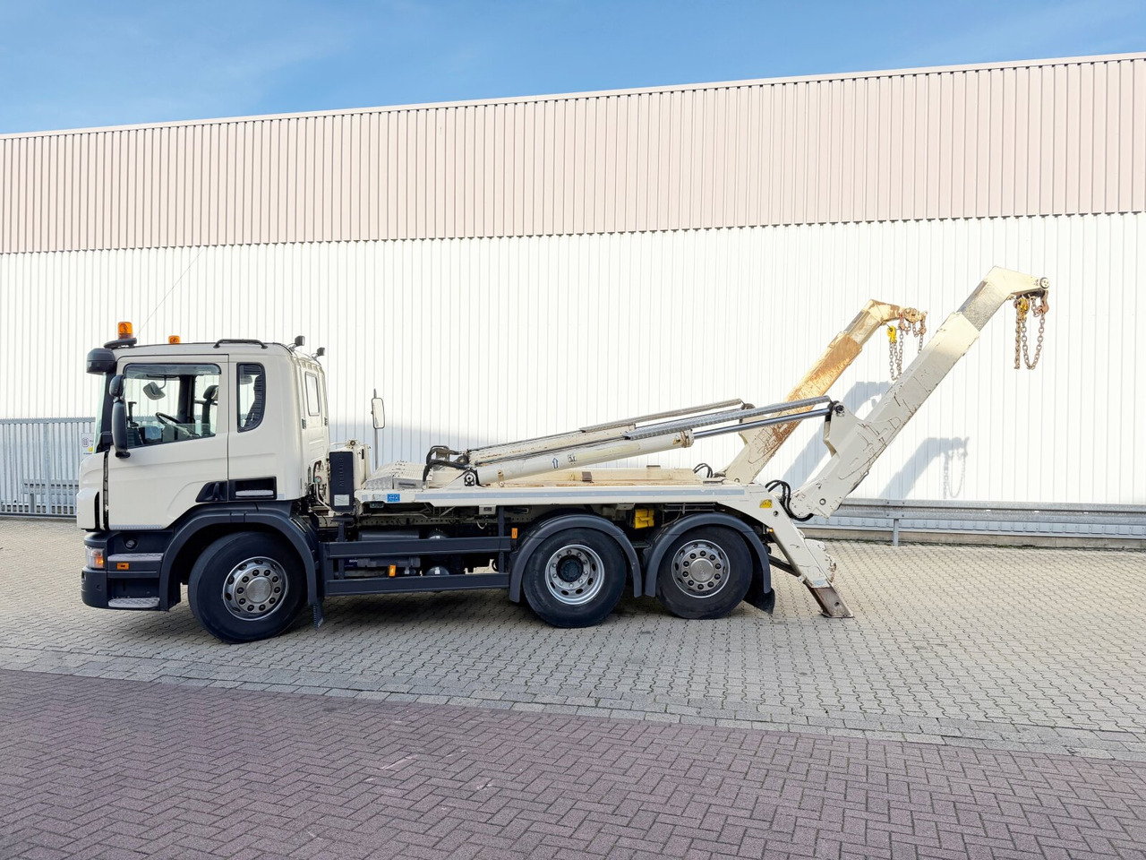 Leasing de Scania P 320/400 6x2-4 P 320/400 6x2-4, Lenk-/Liftachse, Tele-Absetzanlage, Funk Scania P 320/400 6x2-4 P 320/400 6x2-4, Lenk-/Liftachse, Tele-Absetzanlage, Funk: foto 14 Leasing de Scania P 320/400 6x2-4 P 320/400 6x2-4, Lenk-/Liftachse, Tele-Absetzanlage, Funk Scania P 320/400 6x2-4 P 320/400 6x2-4, Lenk-/Liftachse, Tele-Absetzanlage, Funk: foto 14