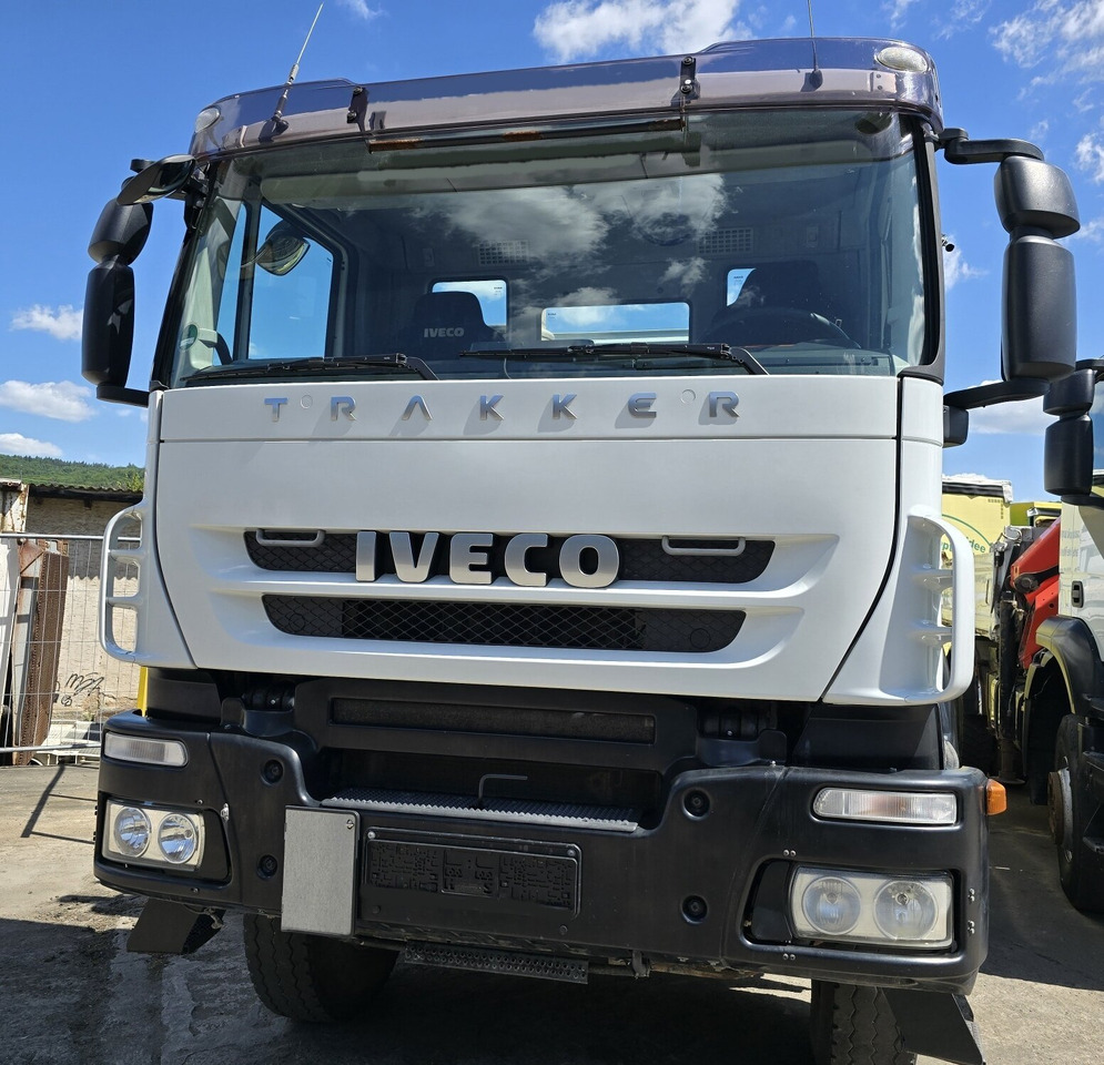 Trakker AD260T45W 6x6 Trakker AD260T45W 6x6 - Camión chasis: foto 4 Trakker AD260T45W 6x6 Trakker AD260T45W 6x6 - Camión chasis: foto 4