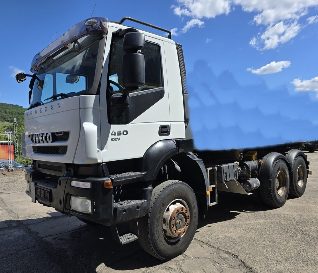 Trakker AD260T45W 6x6 Trakker AD260T45W 6x6 - Camión chasis: foto 1 Trakker AD260T45W 6x6 Trakker AD260T45W 6x6 - Camión chasis: foto 1