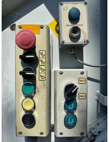 Camión de basura Renault Midlum 220 GARBAGE / MULL + SPRING / SPRING + 175.643 KM + EURO 5: foto 17