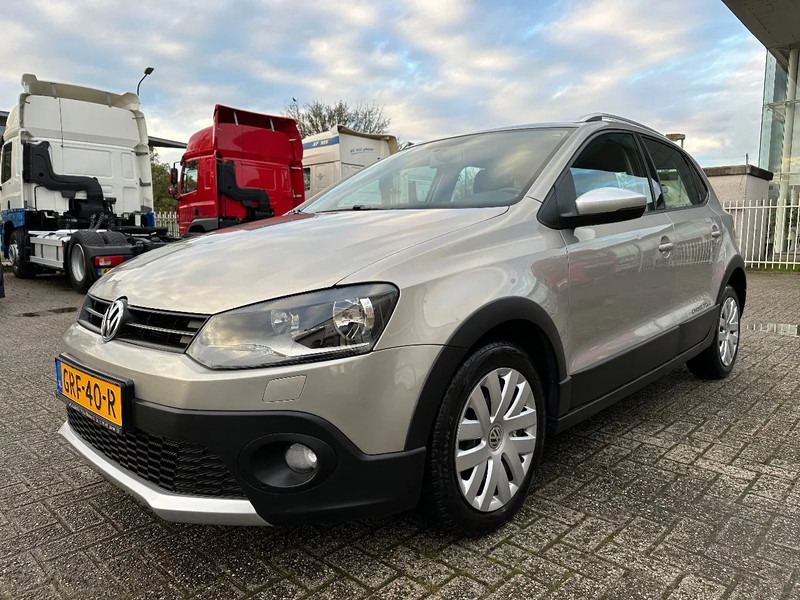 Volkswagen Polo 1.2 TSI CROSS + AUTOMATIC + 101.474 KM + APK/TUV - Coche: foto 1 Volkswagen Polo 1.2 TSI CROSS + AUTOMATIC + 101.474 KM + APK/TUV - Coche: foto 1