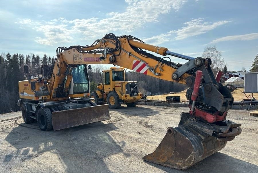 Liebherr A 914 Litronic A2-PL Tiltrotator 30Km/h - Excavadora de ruedas: foto 4 Liebherr A 914 Litronic A2-PL Tiltrotator 30Km/h - Excavadora de ruedas: foto 4