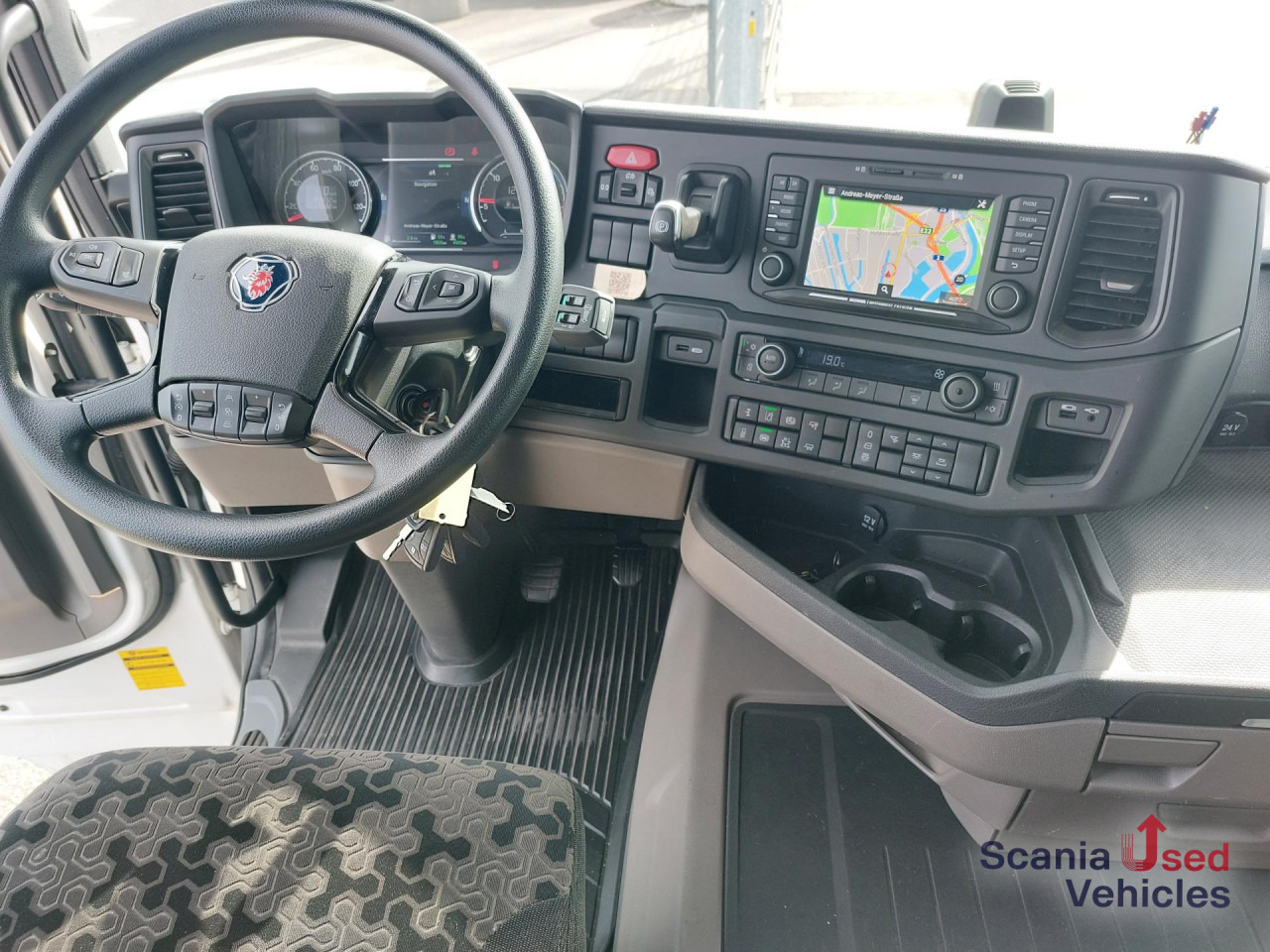 SCANIA R 460 A4x2NA SUPER, 2 Kreis Hydraulik - Cabeza tractora: foto 3 SCANIA R 460 A4x2NA SUPER, 2 Kreis Hydraulik - Cabeza tractora: foto 3