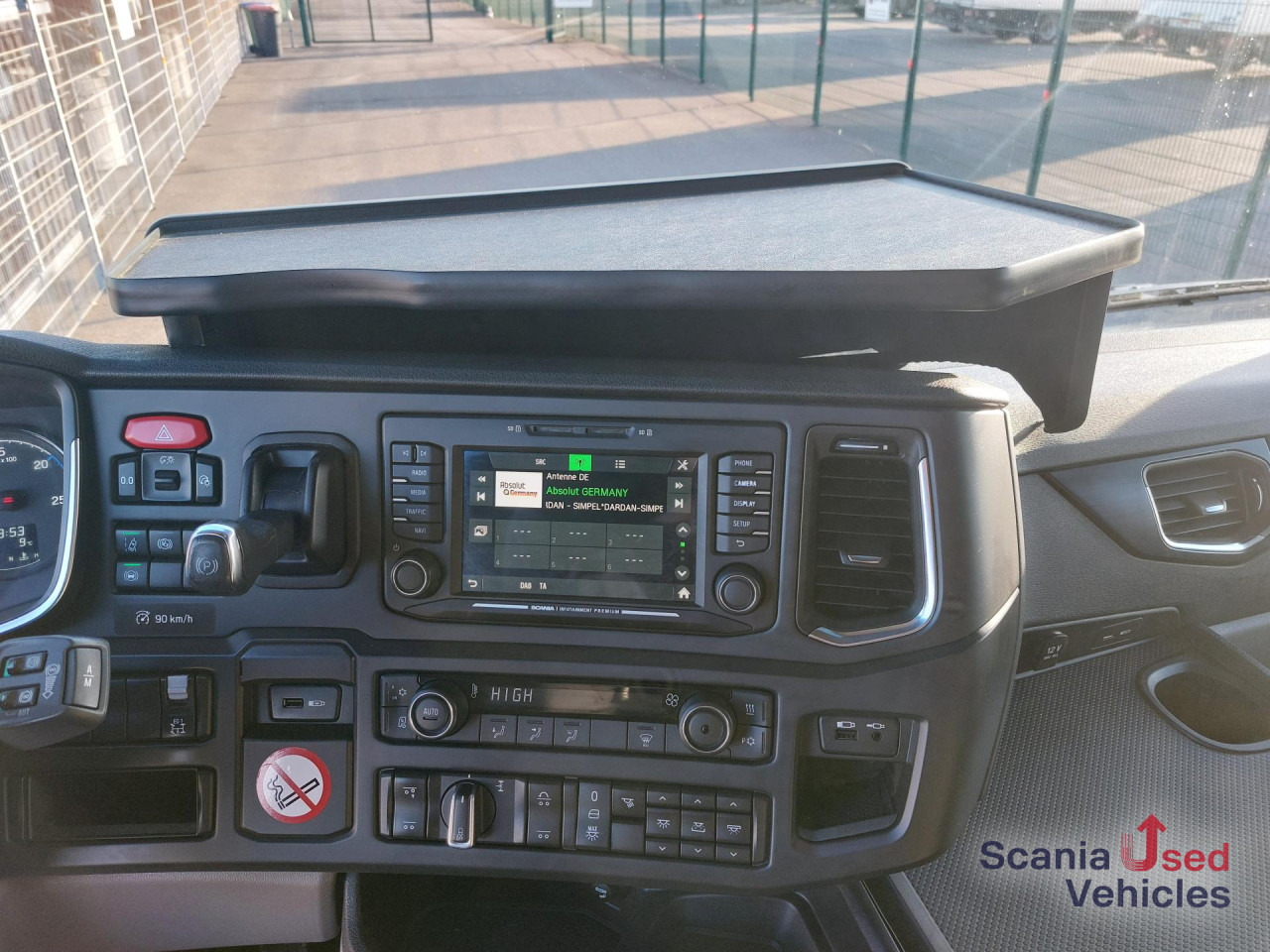 SCANIA R 450 B6x2*4NA - Camión volquete: foto 5 SCANIA R 450 B6x2*4NA - Camión volquete: foto 5