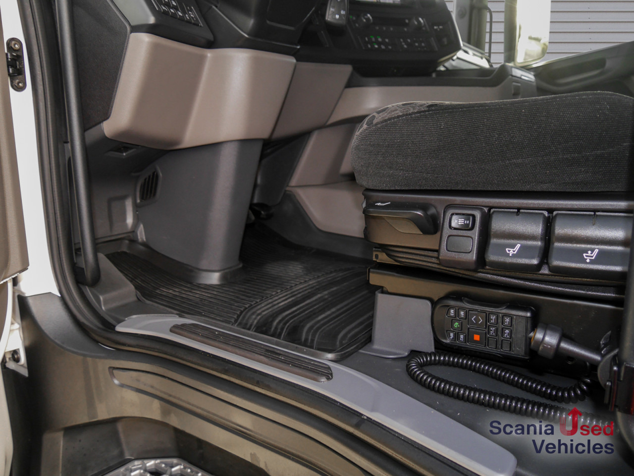 SCANIA R 460 A4x2NA - SUPER / Hydraulik - - Cabeza tractora: foto 4 SCANIA R 460 A4x2NA - SUPER / Hydraulik - - Cabeza tractora: foto 4