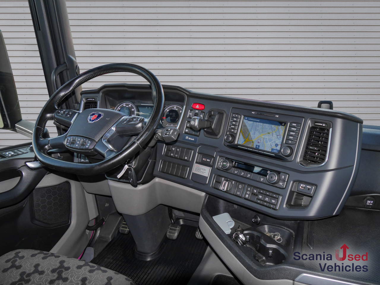 SCANIA R 410 B6x2*4NB - Pritsche / Plane / Hecktüren - - Camión lona: foto 3 SCANIA R 410 B6x2*4NB - Pritsche / Plane / Hecktüren - - Camión lona: foto 3