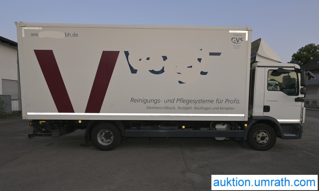 MAN TGL 12.250 4x2 L/BL Koffer Ladebordwand Klimaautomatik NAVI Luftfederung Automatikgetriebe EURO 6 - Camión caja cerrada: foto 4 MAN TGL 12.250 4x2 L/BL Koffer Ladebordwand Klimaautomatik NAVI Luftfederung Automatikgetriebe EURO 6 - Camión caja cerrada: foto 4