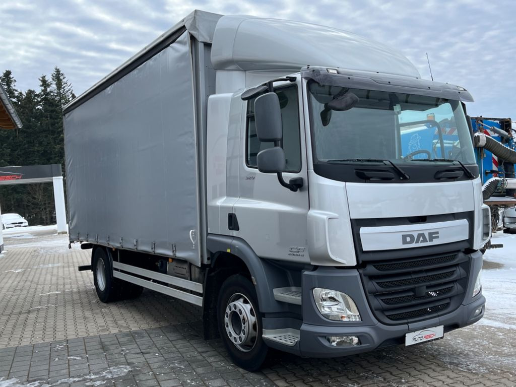 DAF CF 320FA Pritsche Schiebeplane original 87000KM - Camión lona: foto 3 DAF CF 320FA Pritsche Schiebeplane original 87000KM - Camión lona: foto 3