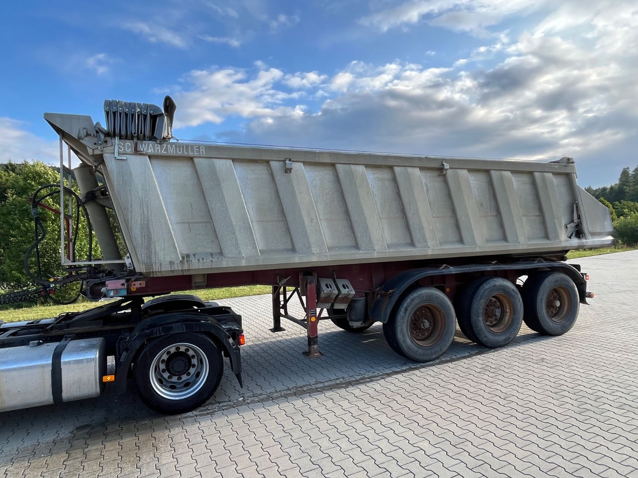 Schwarzmüller 3 Achs Alu Kippmulde Trommelbremse - Semirremolque volquete: foto 5 Schwarzmüller 3 Achs Alu Kippmulde Trommelbremse - Semirremolque volquete: foto 5