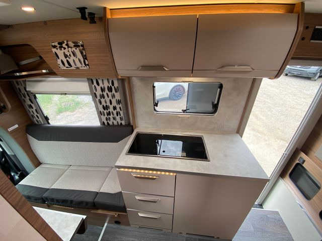 Autocaravana perfilada Knaus Tourer Van 500 LT, slide Bett, 4 P. Zulassung: foto 14 Autocaravana perfilada Knaus Tourer Van 500 LT, slide Bett, 4 P. Zulassung: foto 14