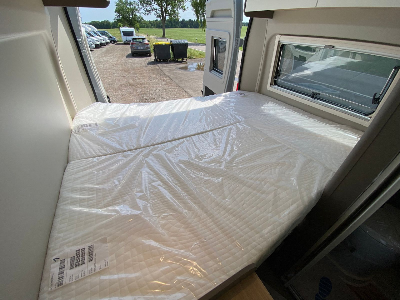 Cámper ROADfans Hopper 600 mit Aufstelldach, Automatik, Combi 4D: foto 18 Cámper ROADfans Hopper 600 mit Aufstelldach, Automatik, Combi 4D: foto 18