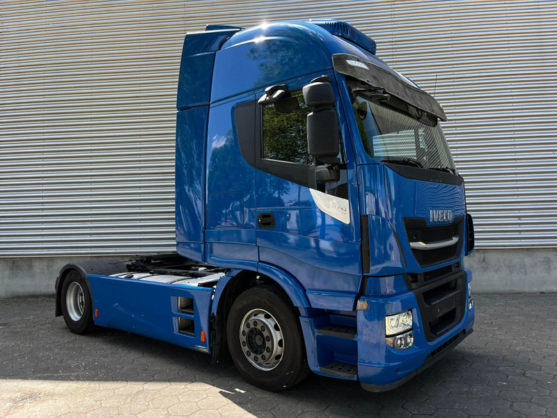 Iveco Stralis AS 570 / Retarder / Roof Klima / 2 Tanks / 2 In Stock - Cabeza tractora: foto 2 Iveco Stralis AS 570 / Retarder / Roof Klima / 2 Tanks / 2 In Stock - Cabeza tractora: foto 2