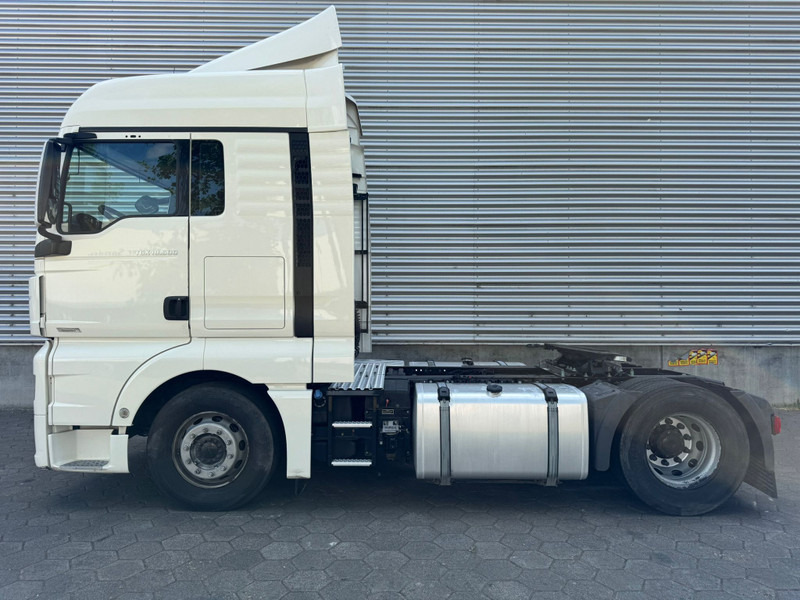 MAN TGX 18.500 XLX / Intarder / Roof Klima / 2 Tanks - Cabeza tractora: foto 5 MAN TGX 18.500 XLX / Intarder / Roof Klima / 2 Tanks - Cabeza tractora: foto 5