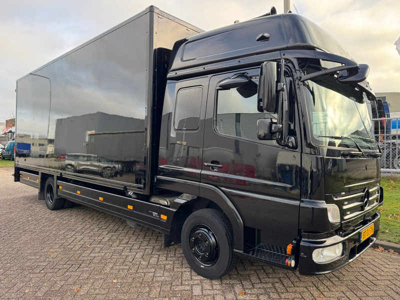 Mercedes-Benz ATEGO 818 / 228.000..KM!! / Sleeping Cab / TUV: 7-2026 / NL Truck - Camión caja cerrada: foto 2 Mercedes-Benz ATEGO 818 / 228.000..KM!! / Sleeping Cab / TUV: 7-2026 / NL Truck - Camión caja cerrada: foto 2