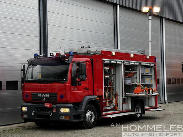 MAN LE 14.250 rescue vehicle - Camión de bomberos: foto 1 MAN LE 14.250 rescue vehicle - Camión de bomberos: foto 1