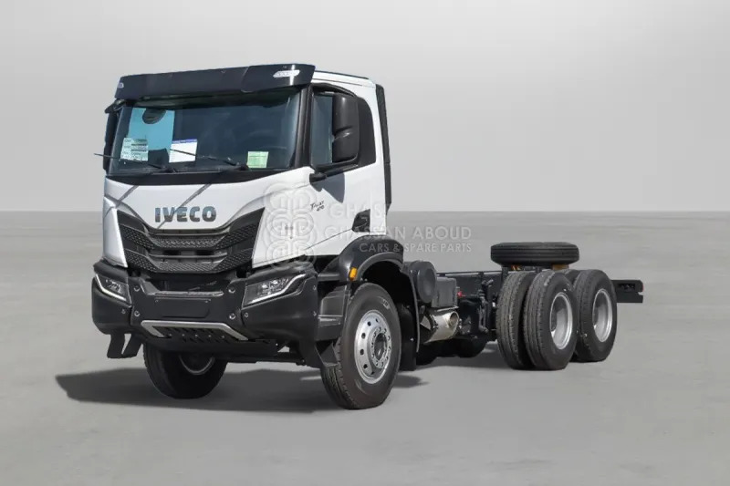 Iveco T-WAY AD380T47H 6x4 R24 Tyres Chassis - Barcelona Stock - Camión chasis: foto 1 Iveco T-WAY AD380T47H 6x4 R24 Tyres Chassis - Barcelona Stock - Camión chasis: foto 1