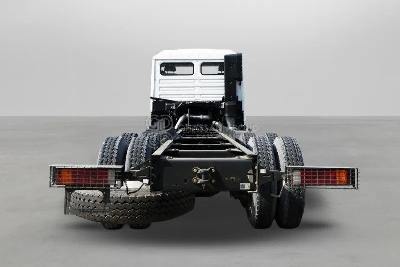 Shacman 6x4 F3000 Chassis - Camión chasis: foto 2 Shacman 6x4 F3000 Chassis - Camión chasis: foto 2