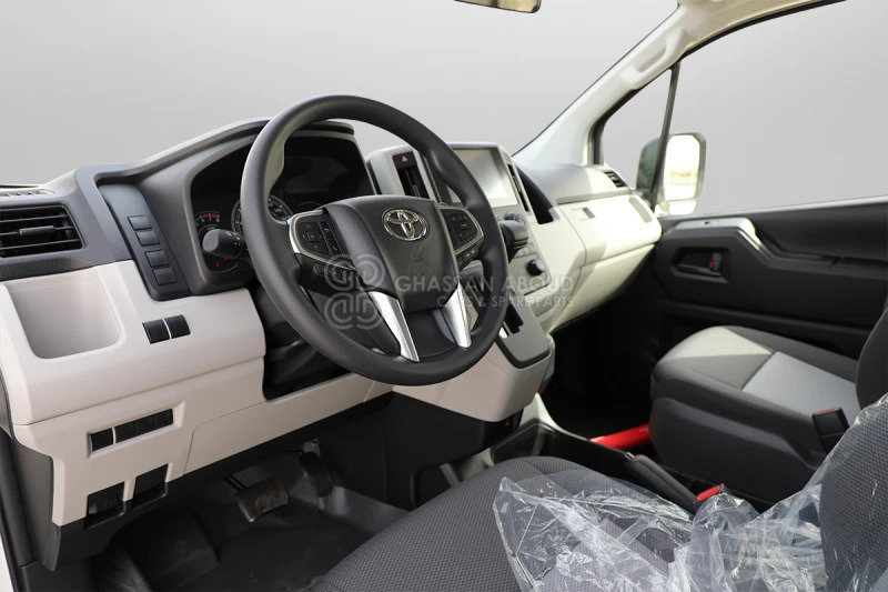 Minibús, Furgoneta de pasajeros Toyota Hiace: foto 11