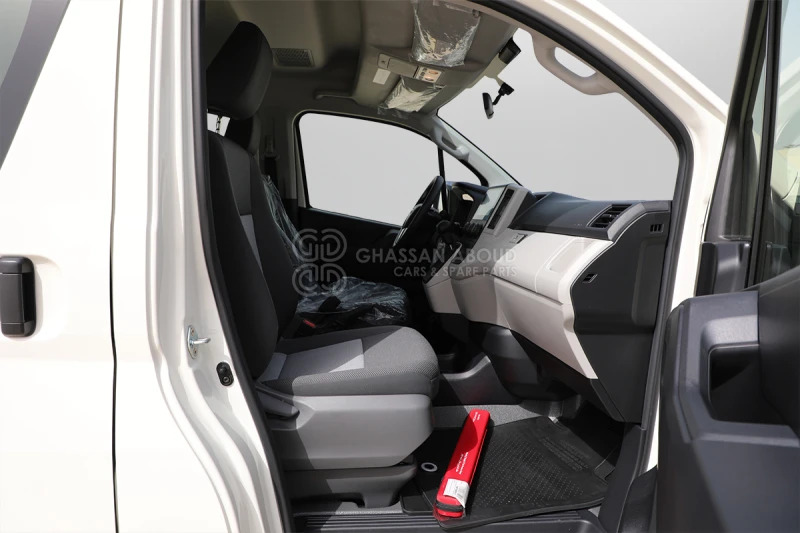 Minibús, Furgoneta de pasajeros Toyota Hiace: foto 12