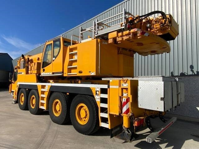 Liebherr LTM 1090-4.2 - Grúa todo terreno: foto 2 Liebherr LTM 1090-4.2 - Grúa todo terreno: foto 2