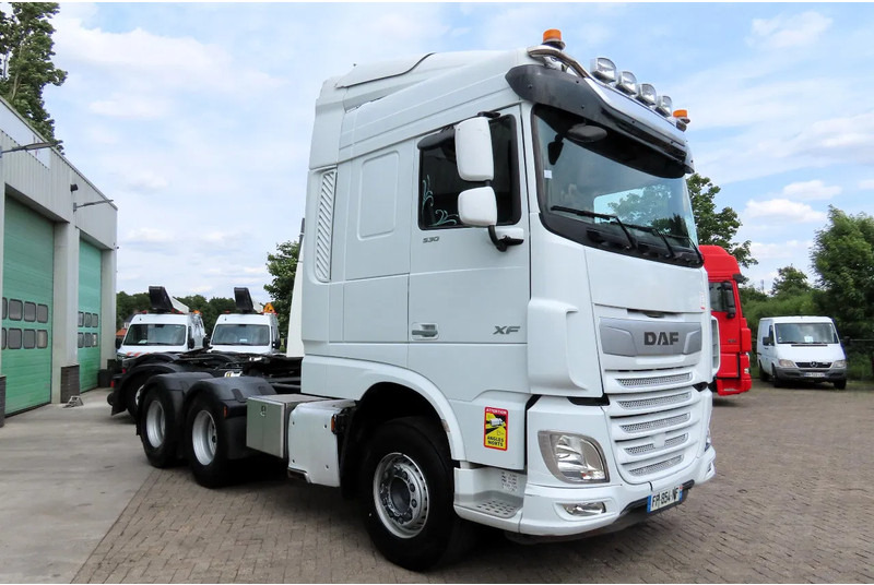 DAF XF 530 6x4 Retarder, Frigo, P-Cool, 2 beds - Cabeza tractora: foto 2 DAF XF 530 6x4 Retarder, Frigo, P-Cool, 2 beds - Cabeza tractora: foto 2