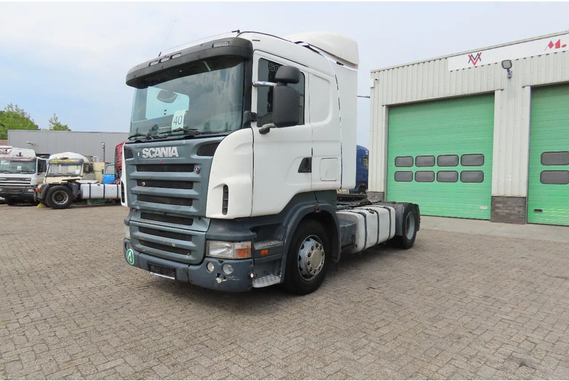 Scania R420 2 tanks, 2 beds, manual gearbox - Cabeza tractora: foto 2 Scania R420 2 tanks, 2 beds, manual gearbox - Cabeza tractora: foto 2