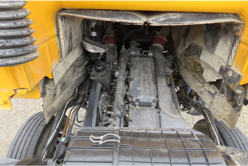 Camión hormigonera DAF CF 430 8x4, full spring ! Great condition: foto 13