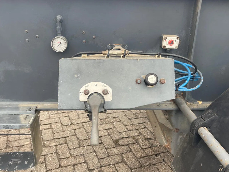 Semirremolque volquete Samro Socari 48m3, 6560 kg, AIR/DISC BRAKES. Very good state: foto 19 Semirremolque volquete Samro Socari 48m3, 6560 kg, AIR/DISC BRAKES. Very good state: foto 19