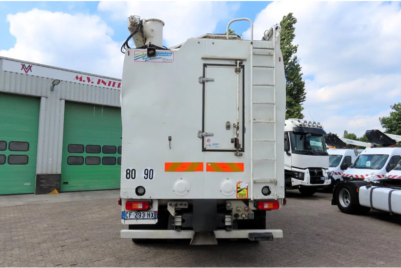 Camión cisterna Volvo FMX 450 8x4 AUGER, radio control, 7 COMP. Full Volvo Service! . EXCELLENT condition: foto 8