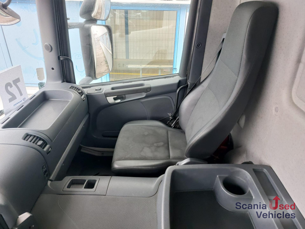 SCANIA P 280 DB4x2MNA Koffer Ladebordwand - Camión caja cerrada: foto 5 SCANIA P 280 DB4x2MNA Koffer Ladebordwand - Camión caja cerrada: foto 5