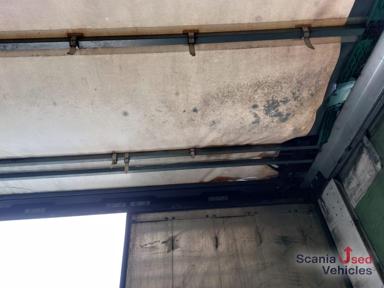 SCHWARZMUELLER 2 Achs-Anhänger Heckportaltüren 2,80m - Remolque con toldo: foto 2 SCHWARZMUELLER 2 Achs-Anhänger Heckportaltüren 2,80m - Remolque con toldo: foto 2