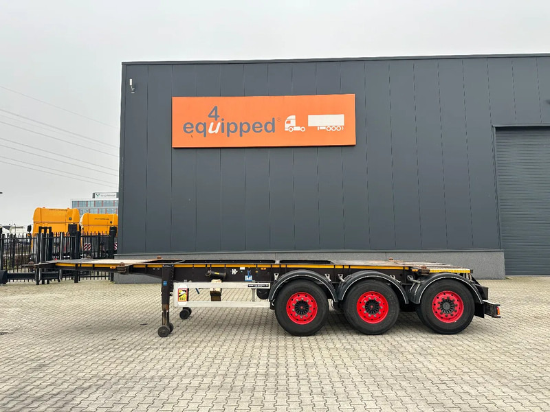 Burg 20FT ADR (EX/II, EX/III, FL, AT) Chassis, Empty weight : 3.690kg, SAF INTRADISC, 2x Liftaxle, NL-chassis, APK/ADR: 06-2025 - Semirremolque portacontenedore/ Intercambiable: foto 2 Burg 20FT ADR (EX/II, EX/III, FL, AT) Chassis, Empty weight : 3.690kg, SAF INTRADISC, 2x Liftaxle, NL-chassis, APK/ADR: 06-2025 - Semirremolque portacontenedore/ Intercambiable: foto 2