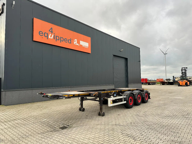 Burg 20FT ADR (EX/II, EX/III, FL, AT) Chassis, Empty weight : 3.690kg, SAF INTRADISC, 2x Liftaxle, NL-chassis - Semirremolque portacontenedore/ Intercambiable: foto 1 Burg 20FT ADR (EX/II, EX/III, FL, AT) Chassis, Empty weight : 3.690kg, SAF INTRADISC, 2x Liftaxle, NL-chassis - Semirremolque portacontenedore/ Intercambiable: foto 1
