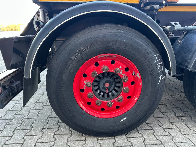 Semirremolque portacontenedore/ Intercambiable Burg 20FT ADR (EX/II, EX/III, FL, AT), Leeggewicht: 3.690kg, SAF INTRADISC, 2x liftaxle, ALCOA, NL-Chassis: foto 13 Semirremolque portacontenedore/ Intercambiable Burg 20FT ADR (EX/II, EX/III, FL, AT), Leeggewicht: 3.690kg, SAF INTRADISC, 2x liftaxle, ALCOA, NL-Chassis: foto 13