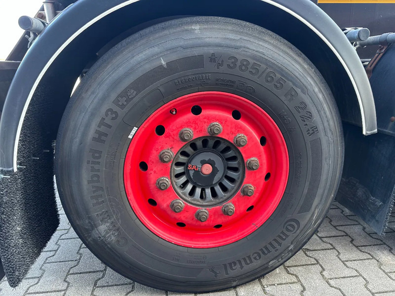 Semirremolque portacontenedore/ Intercambiable Burg 20FT ADR (EX/II, EX/III, FL, AT), empty weight: 3.690kg, SAF INTRADISC, 2x liftaxle, ALCOA, NL-Chassis: foto 18 Semirremolque portacontenedore/ Intercambiable Burg 20FT ADR (EX/II, EX/III, FL, AT), empty weight: 3.690kg, SAF INTRADISC, 2x liftaxle, ALCOA, NL-Chassis: foto 18