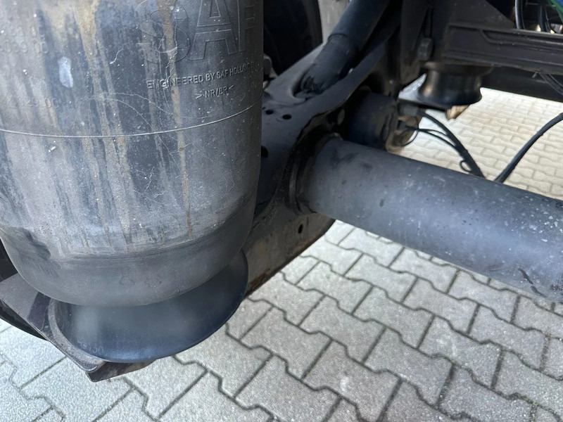 Semirremolque portacontenedore/ Intercambiable Burg 20FT ADR (EX/II, EX/III, FL, AT), empty weight: 3.690kg, SAF INTRADISC, 2x liftaxle, ALCOA, NL-Chassis: foto 20 Semirremolque portacontenedore/ Intercambiable Burg 20FT ADR (EX/II, EX/III, FL, AT), empty weight: 3.690kg, SAF INTRADISC, 2x liftaxle, ALCOA, NL-Chassis: foto 20