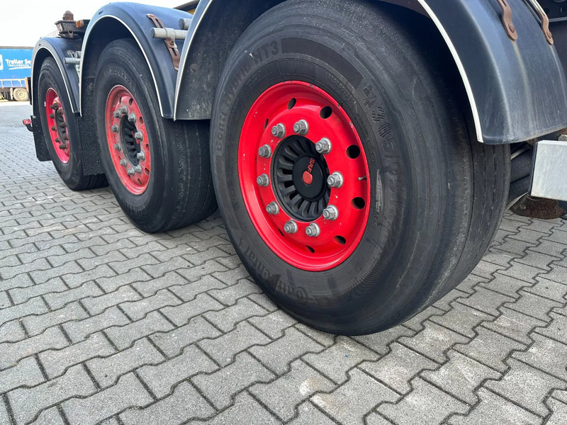 Semirremolque portacontenedore/ Intercambiable Burg 20FT ADR (EX/II, EX/III, FL, AT), empty weight: 3.690kg, SAF INTRADISC, 2x liftaxle, ALCOA, NL-Chassis: foto 17 Semirremolque portacontenedore/ Intercambiable Burg 20FT ADR (EX/II, EX/III, FL, AT), empty weight: 3.690kg, SAF INTRADISC, 2x liftaxle, ALCOA, NL-Chassis: foto 17